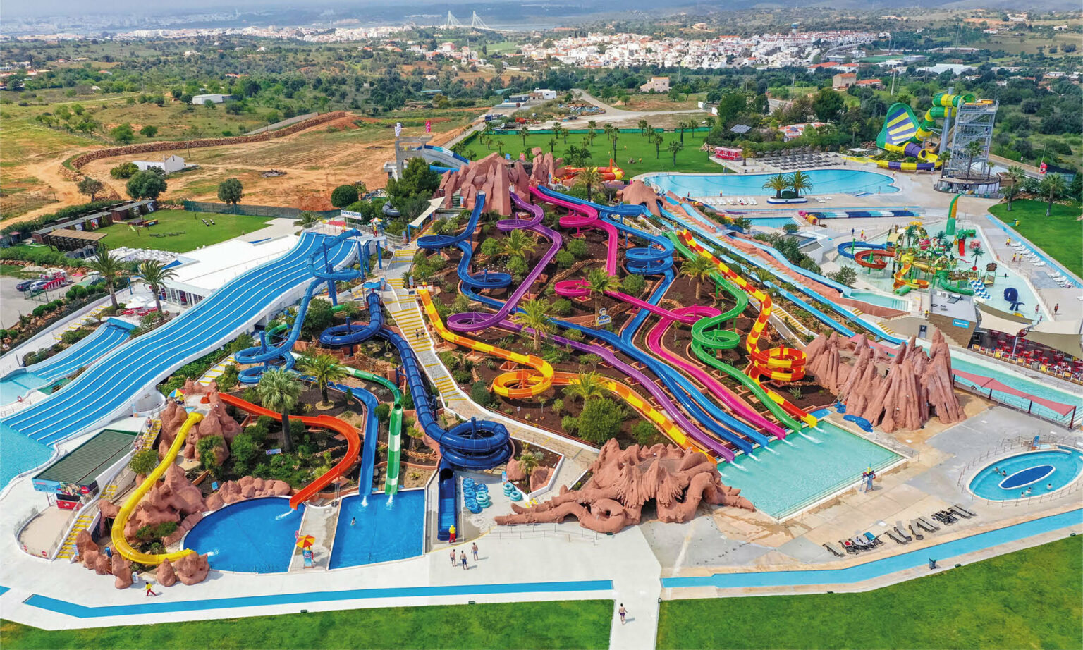 Discover everything about water parks in Portugal - Aquashow Tickets